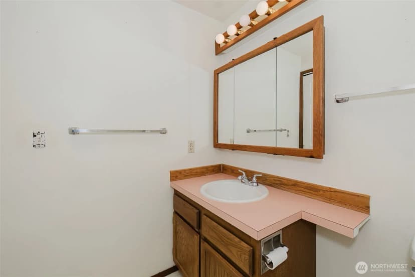Property photo for 3580 Narrows View Lane Ne #103, Bremerton photo 24