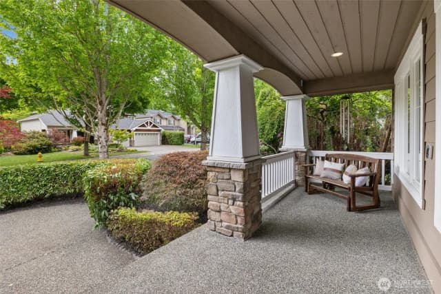 Property photo for 1021 271st Avenue Se, Sammamish photo 3