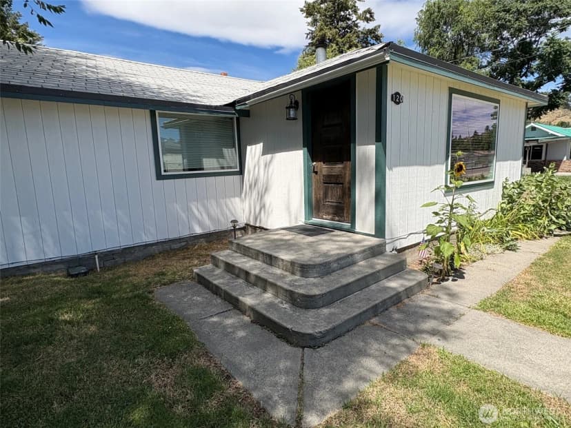 Property photo for 120 S Fir Street, Omak photo 22