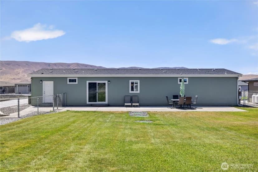 Property photo for 203 Moon River View Sw, Mattawa photo 27