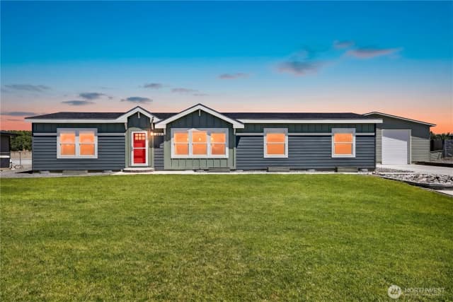 Property photo for 203 Moon River View Sw, Mattawa