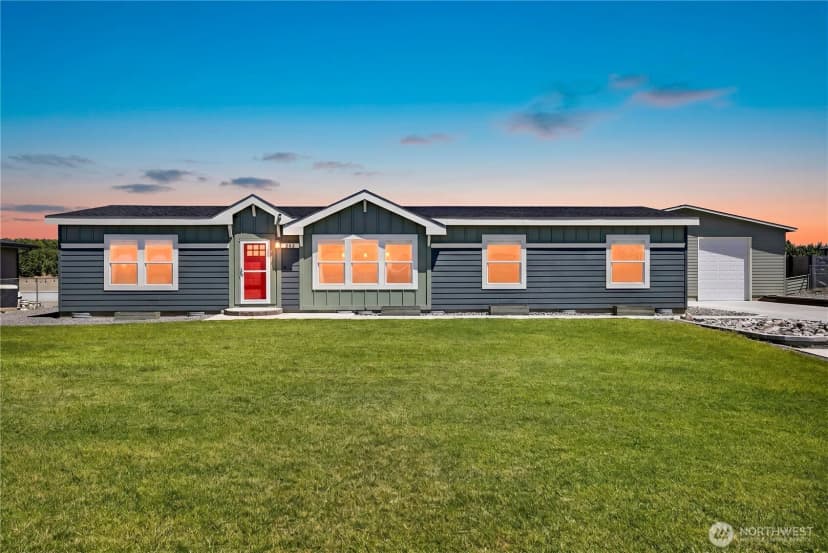Property photo for 203 Moon River View Sw, Mattawa