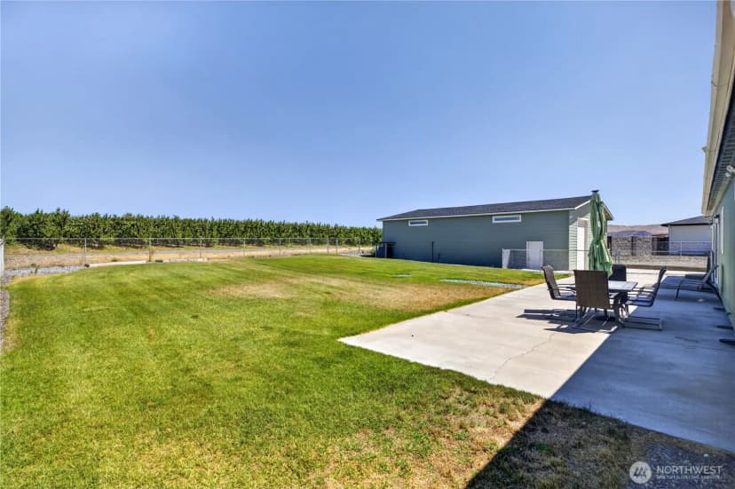 Property photo for 203 Moon River View Sw, Mattawa photo 29
