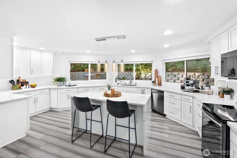 Property photo for 901 Brentwood Place, Everett photo 10