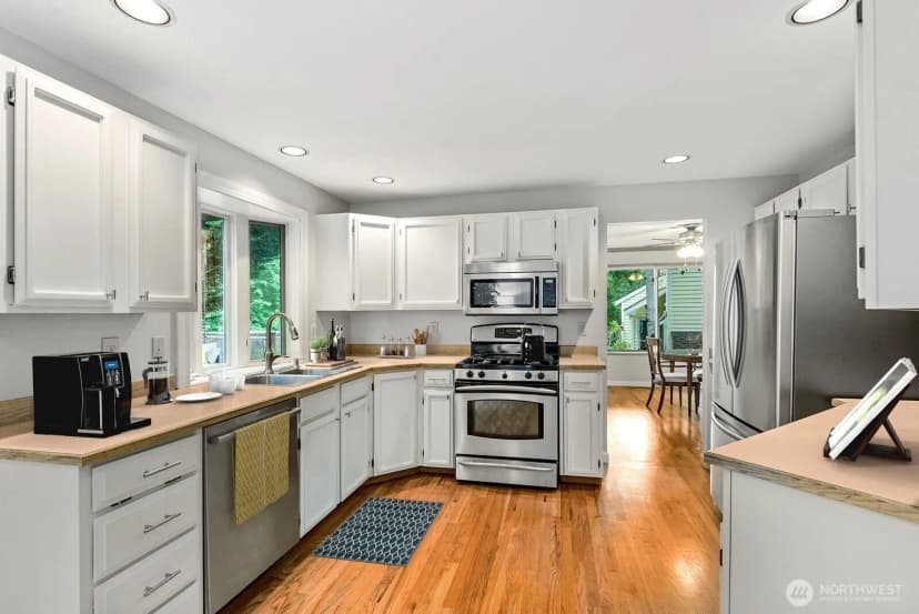 Property photo for 24417 Se 46th Street, Sammamish photo 13