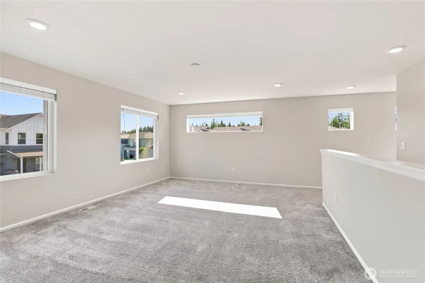 Property photo for 4437 Explorer Avenue, Port Orchard photo 31