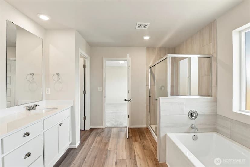 Property photo for 4437 Explorer Avenue, Port Orchard photo 28