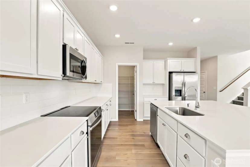 Property photo for 4437 Explorer Avenue, Port Orchard photo 14
