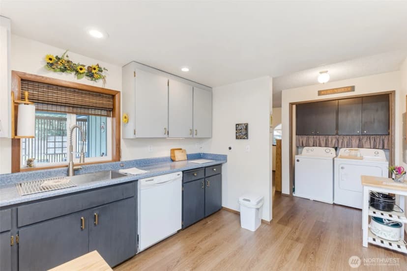 Property photo for 15120 Elm Street E, Sumner photo 11