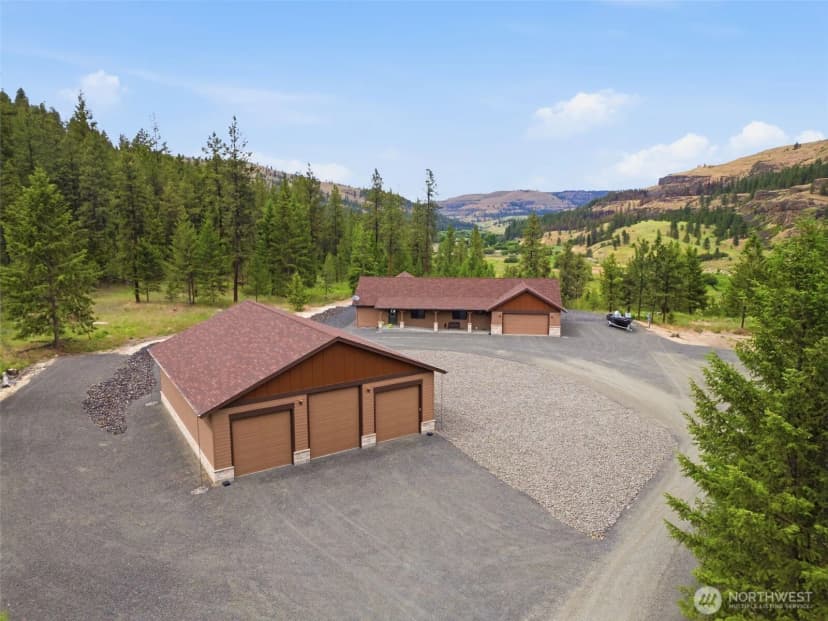 Property photo for 34947 Sharptail Lane, Davenport