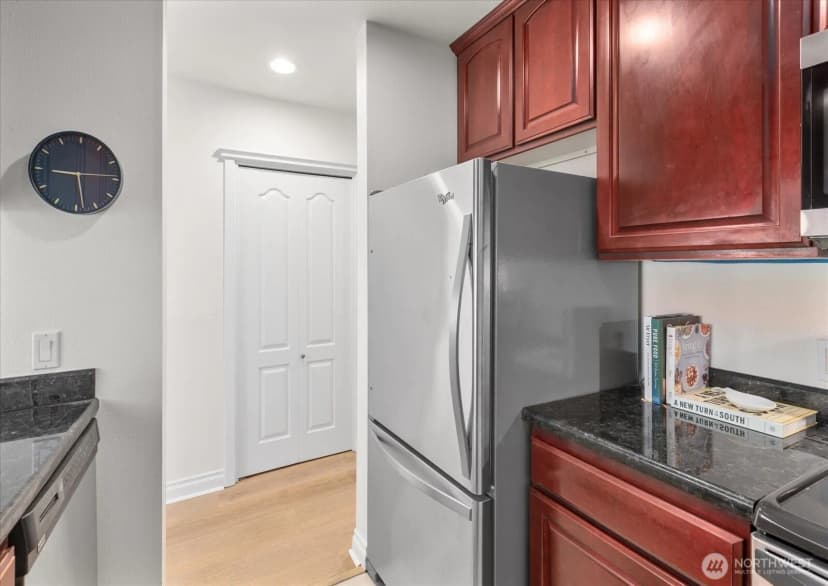 Property photo for 717 E Denny Way #3a, Seattle photo 12
