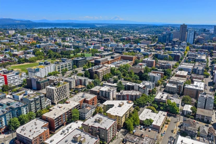 Property photo for 717 E Denny Way #3a, Seattle photo 35