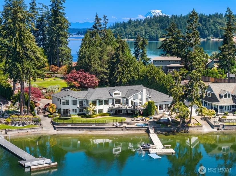 Property photo for 2916 Horsehead Bay Drive Nw, Gig Harbor