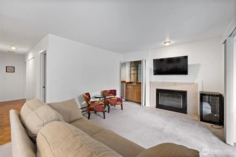 Property photo for 12840 Se 40th Court #c5, Bellevue photo 5
