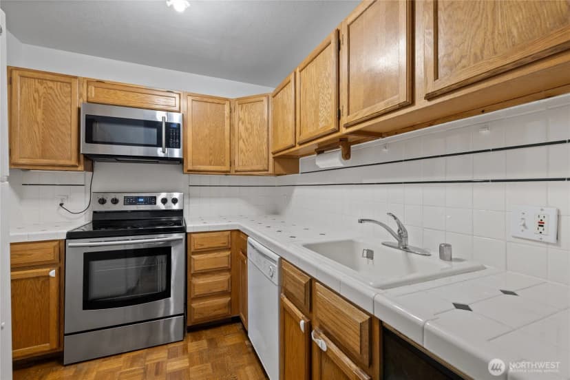 Property photo for 12840 Se 40th Court #c5, Bellevue photo 16