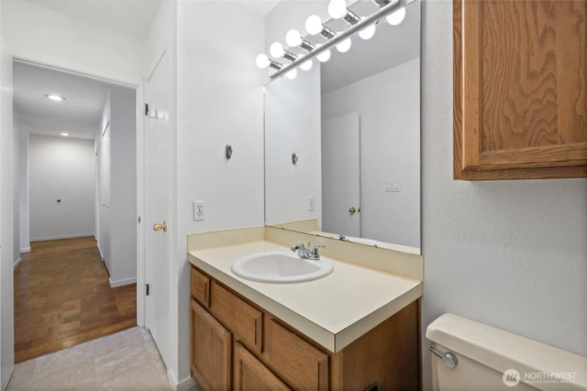 Property photo for 12840 Se 40th Court #c5, Bellevue photo 21