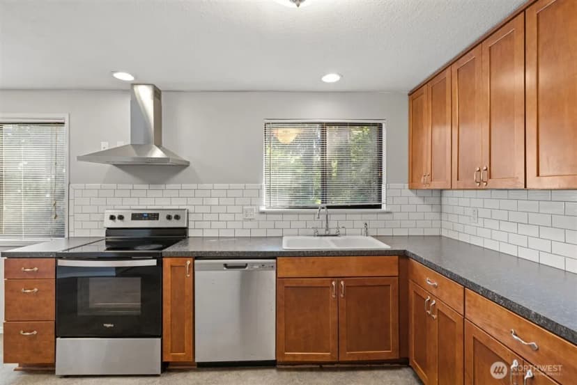 Property photo for 1717 Governor Stevens Court Se, Olympia photo 10