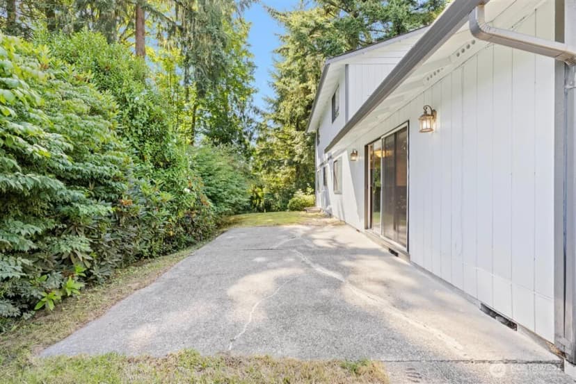 Property photo for 1717 Governor Stevens Court Se, Olympia photo 5