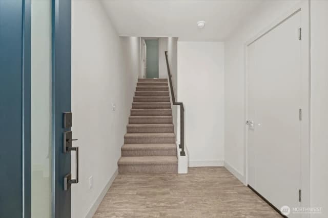 Property photo for 17905 35th Avenue Se #b4, Bothell photo 3