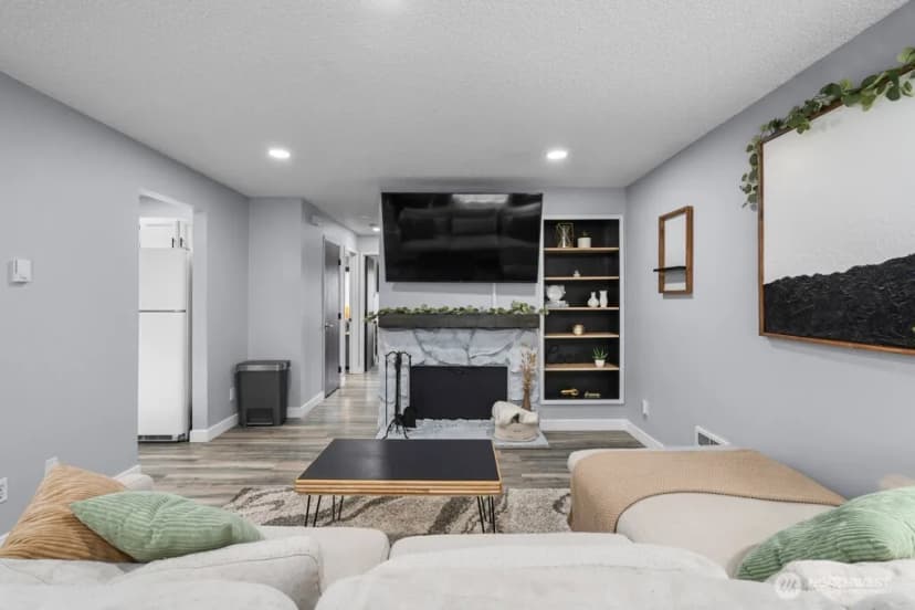 Property photo for 1826 S 330th #d, Federal Way photo 9