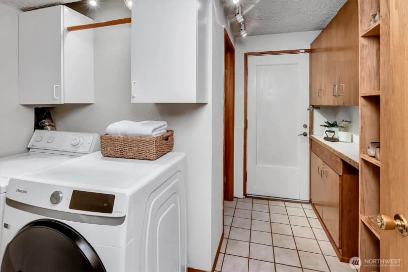 Property photo for 1925 Sw 167th Street, Burien photo 23