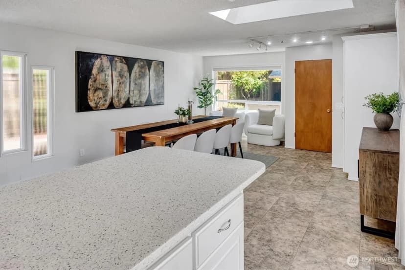 Property photo for 1925 Sw 167th Street, Burien photo 8