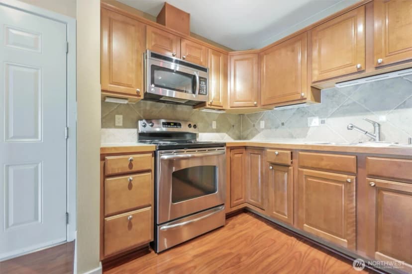 Property photo for 13405 97th Avenue E #107, Puyallup photo 6