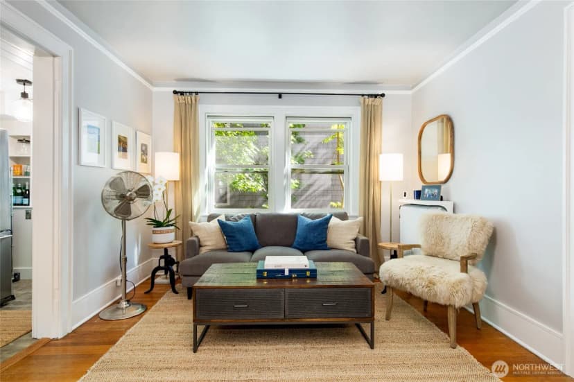Property photo for 4725 15th Avenue Ne #12, Seattle photo 6