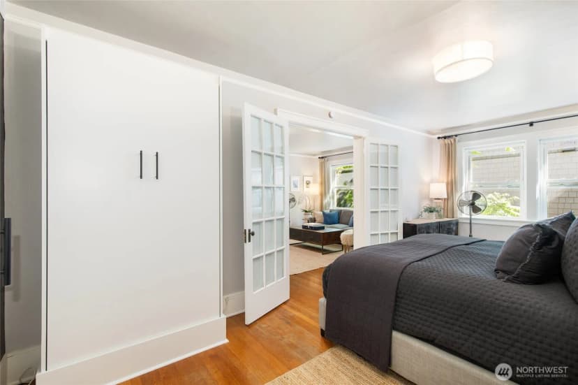 Property photo for 4725 15th Avenue Ne #12, Seattle photo 18