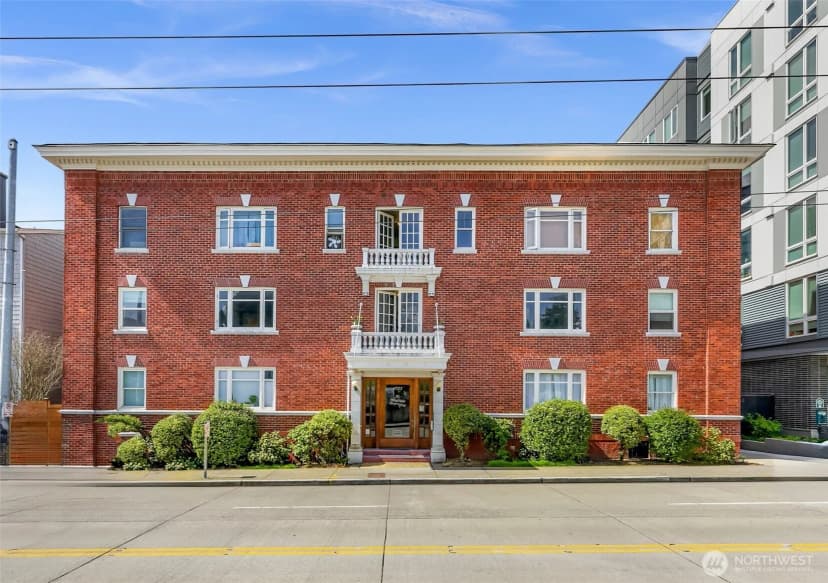 Property photo for 4725 15th Avenue Ne #12, Seattle