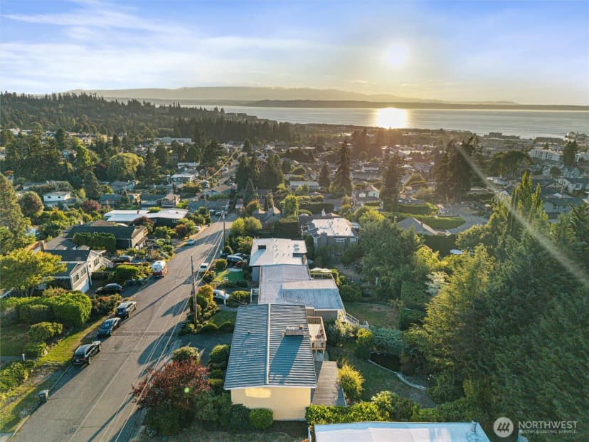 Property photo for 741 Hemlock Street, Edmonds photo 35
