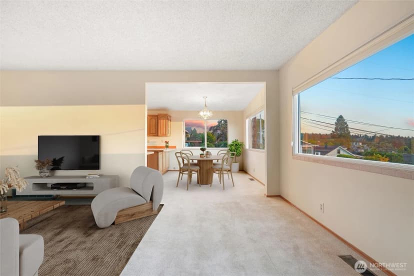 Property photo for 741 Hemlock Street, Edmonds photo 11