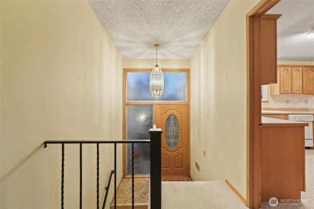 Property photo for 741 Hemlock Street, Edmonds photo 4