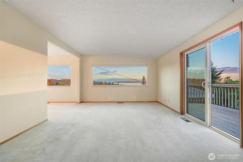 Property photo for 741 Hemlock Street, Edmonds photo 16