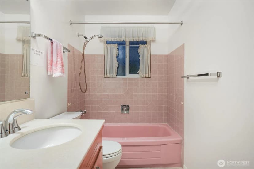 Property photo for 741 Hemlock Street, Edmonds photo 26