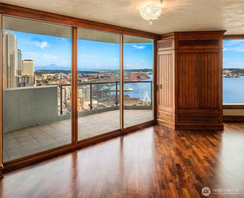 Property photo for 2000 1st Avenue #2504, Seattle