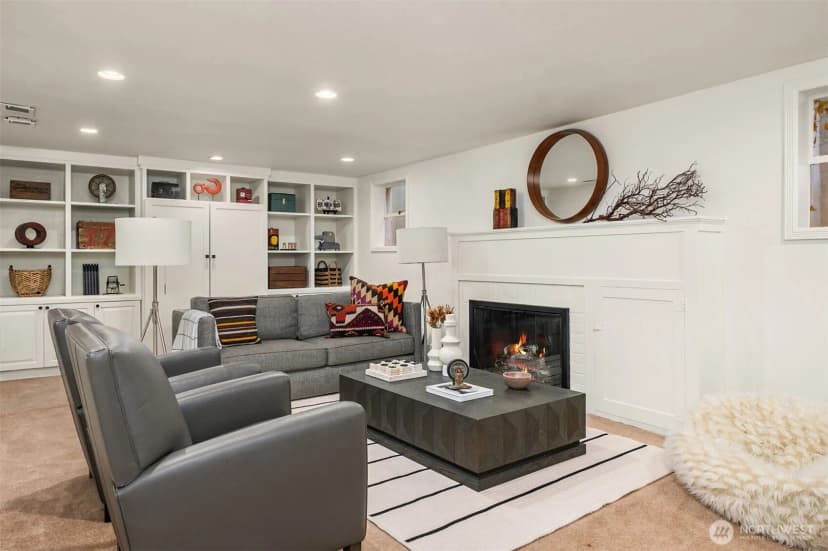 Property photo for 1515 28th Avenue W, Seattle photo 18