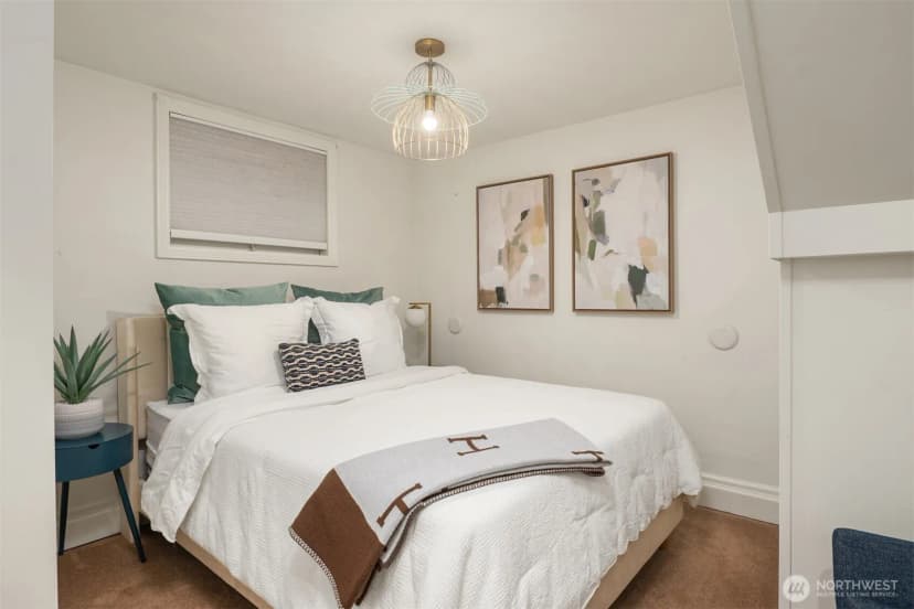 Property photo for 1515 28th Avenue W, Seattle photo 19