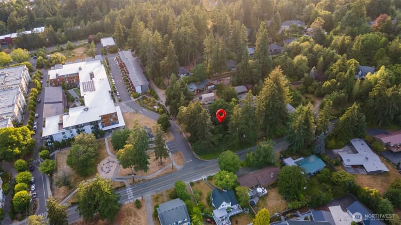 Property photo for 868 Gilmore Way Ne, Bainbridge Island photo 5