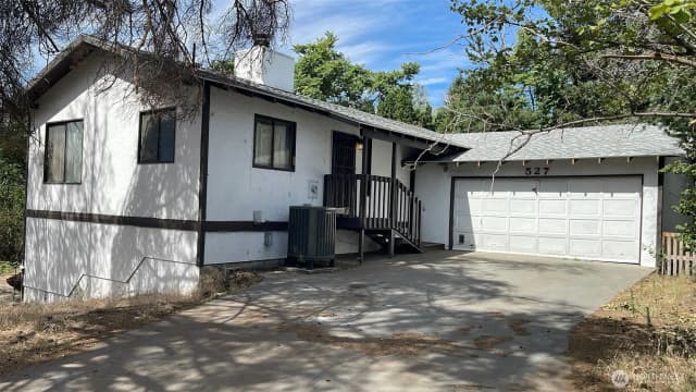 Property photo for 527 Ash, Omak