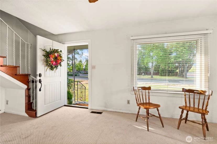Property photo for 5528 23rd Street E, Fife photo 10