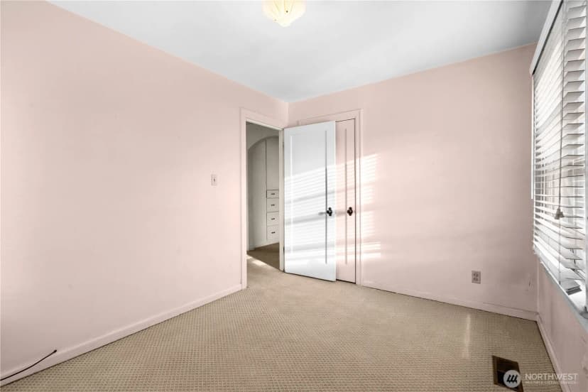 Property photo for 5528 23rd Street E, Fife photo 15
