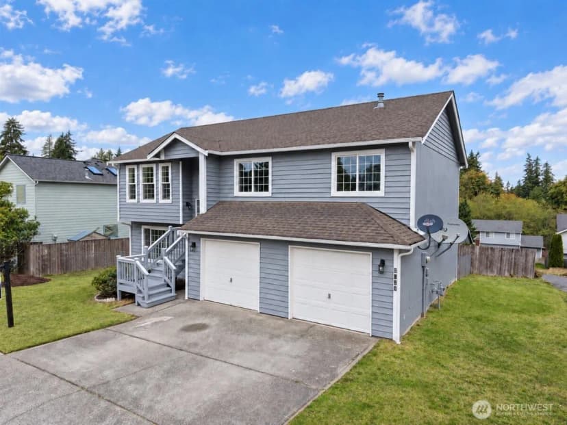Property photo for 2956 Lowren Loop, Port Orchard photo 2