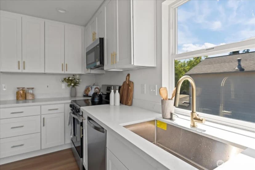 Property photo for 2956 Lowren Loop, Port Orchard photo 16