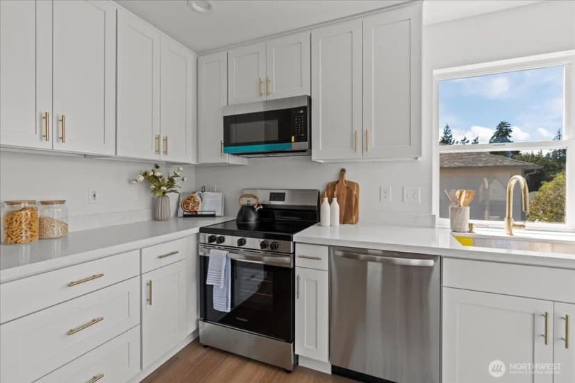 Property photo for 2956 Lowren Loop, Port Orchard photo 15