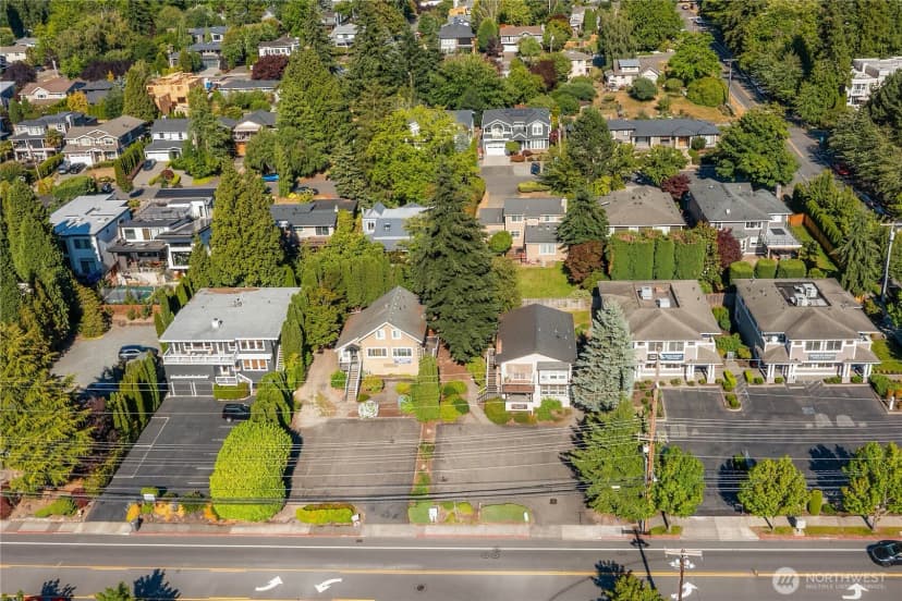 Property photo for 816 6th Street S, Kirkland photo 10