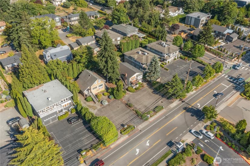 Property photo for 816 6th Street S, Kirkland photo 9