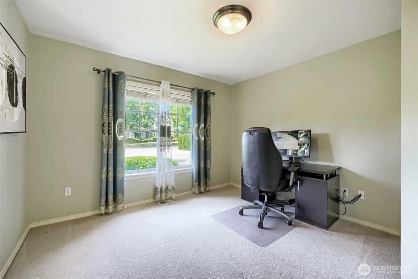 Property photo for 12612 Se 261st Street, Kent photo 5