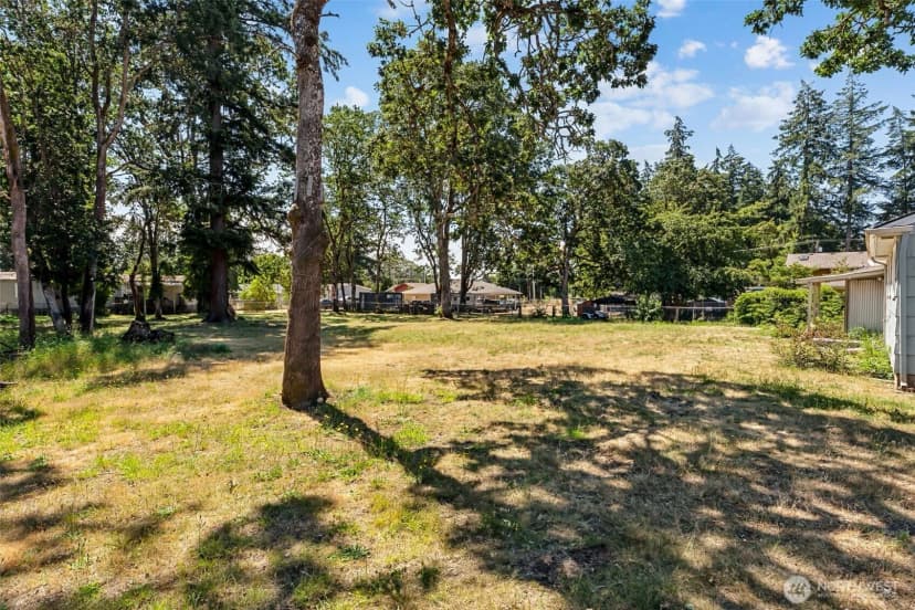 Property photo for 15401 Grant Avenue Sw, Lakewood photo 19