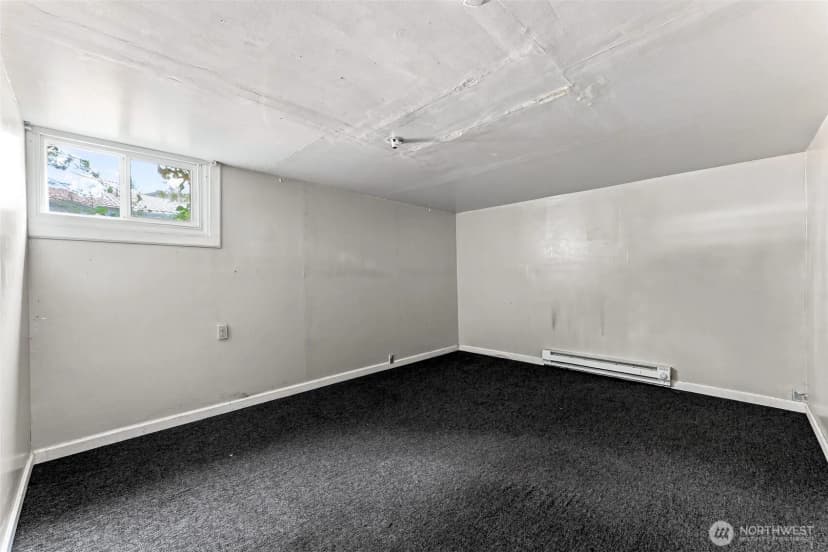 Property photo for 15401 Grant Avenue Sw, Lakewood photo 16